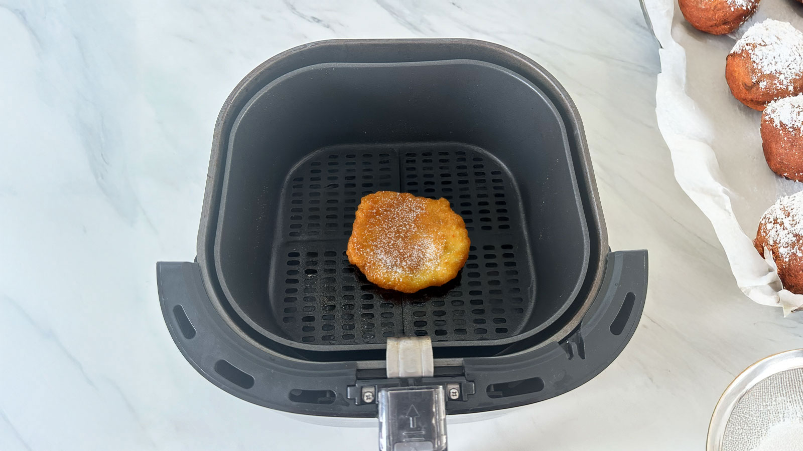 Appelbeignet opwarmen in de airfryer