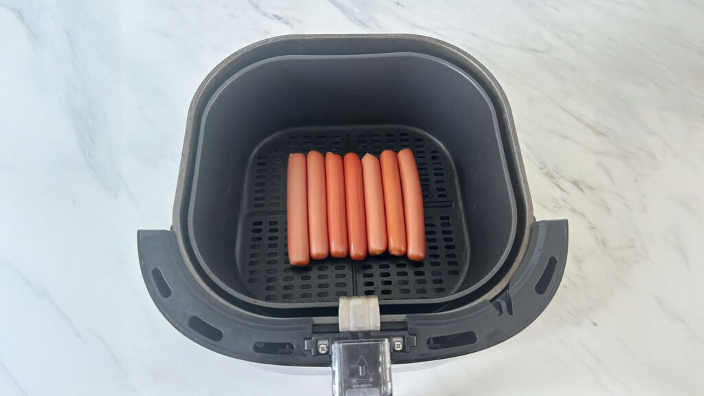 Knakworst opwarmen in de airfryer