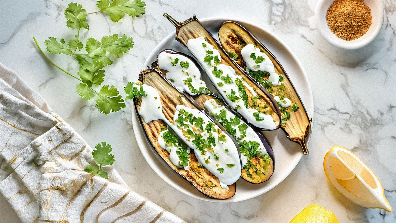 Mediteraans geroosterd aubergine uit de airfryer